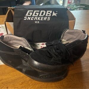 Black Sneakers for Women